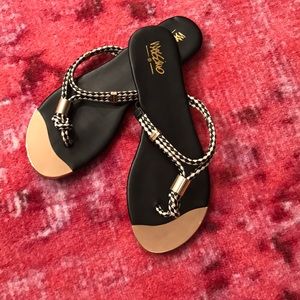 MOSSIMO flip flop sandal